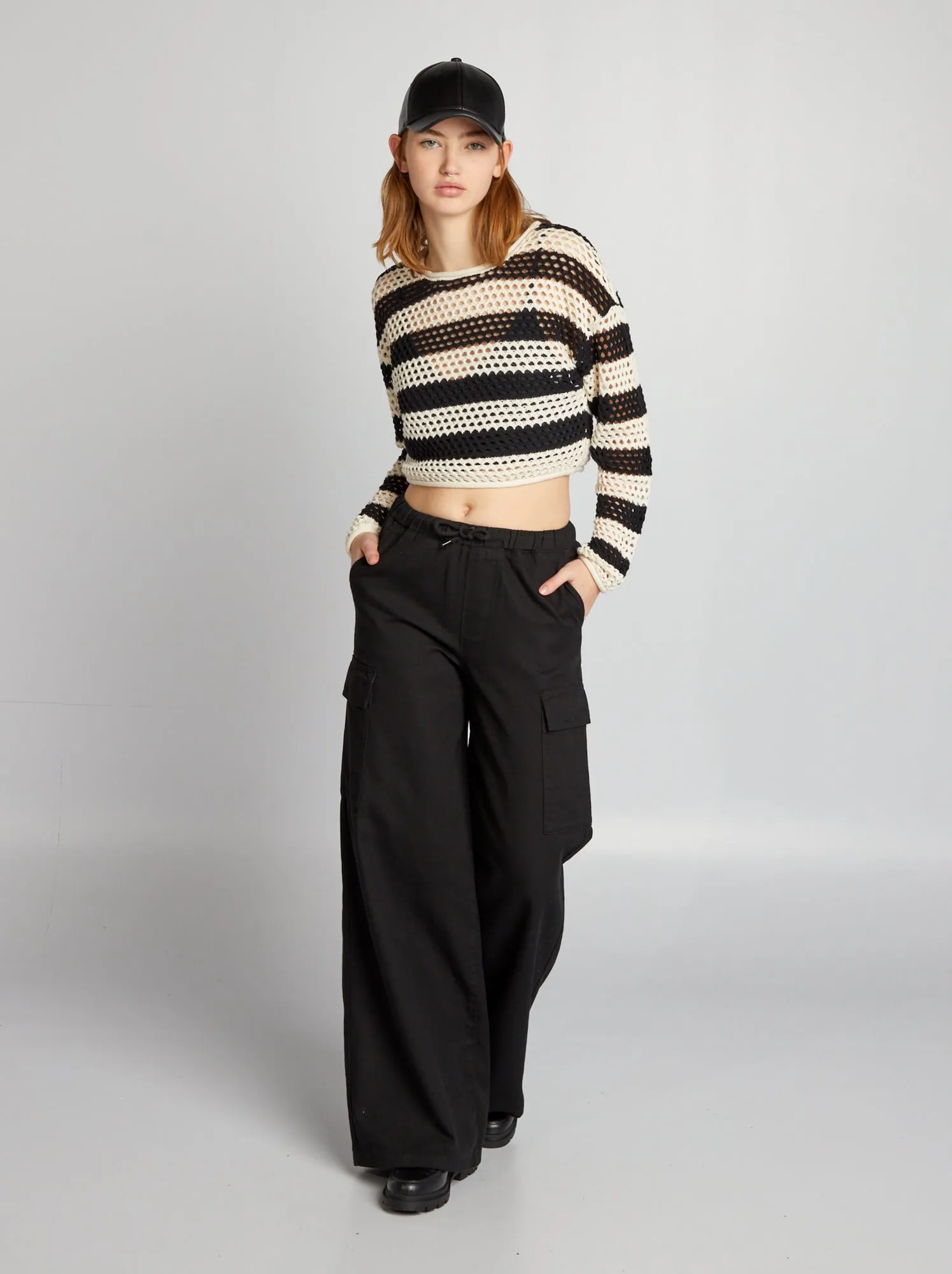 Pantaloni larghi con tasche - nero
